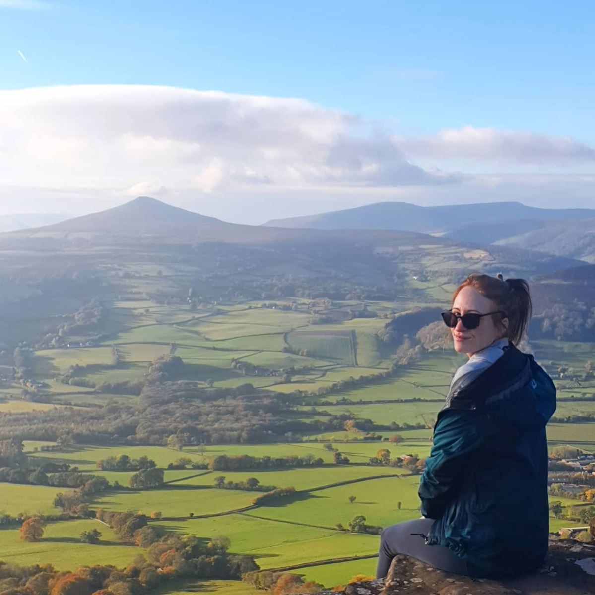 @helonearthh Skirrid Sugarloaf Instagram